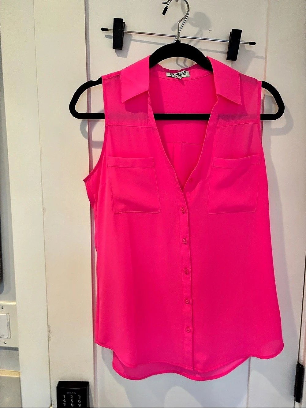 Express Pink Sleeveless Button Down Blouse